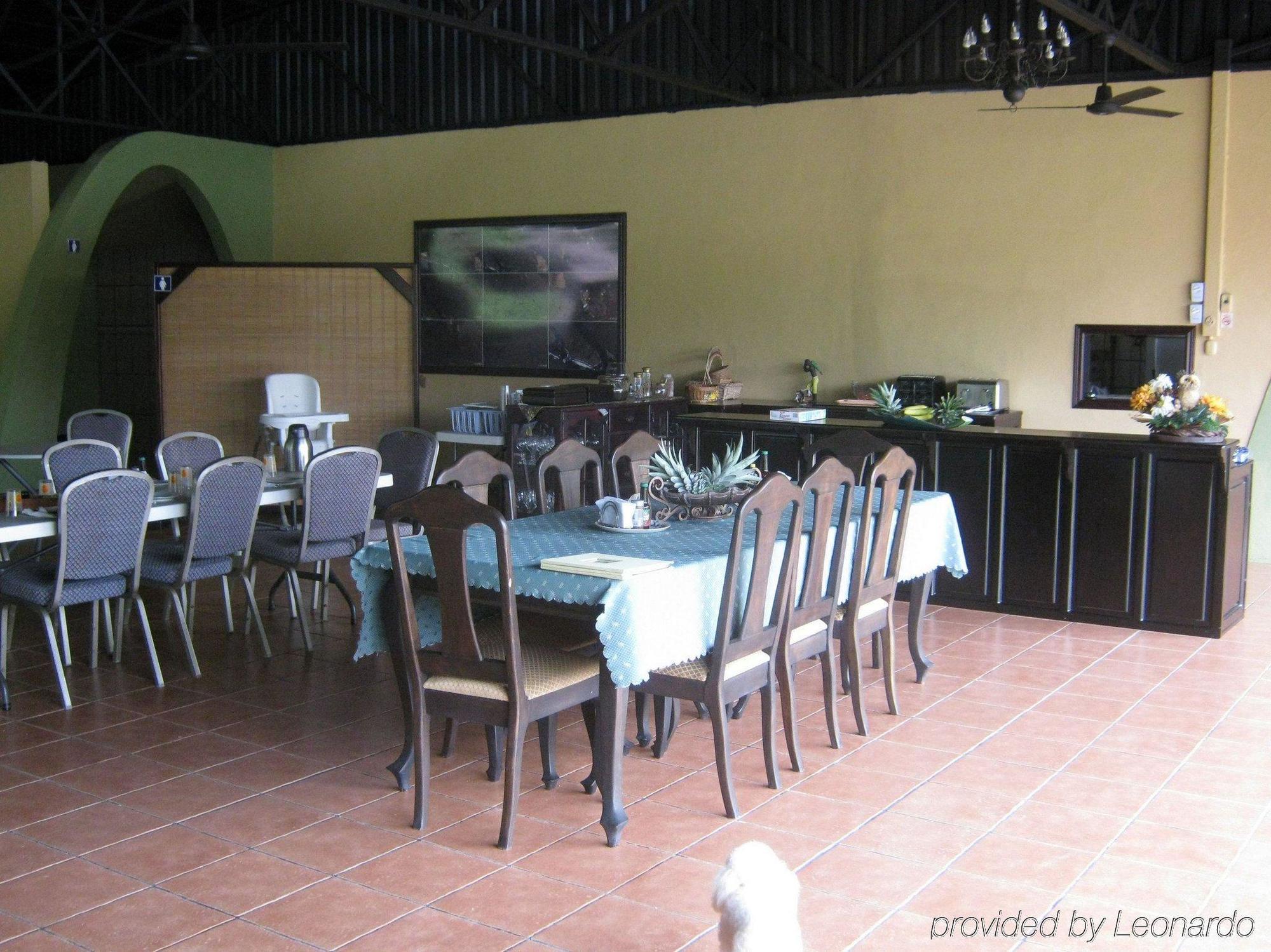 Kayak Lodge Damas Εστιατόριο φωτογραφία