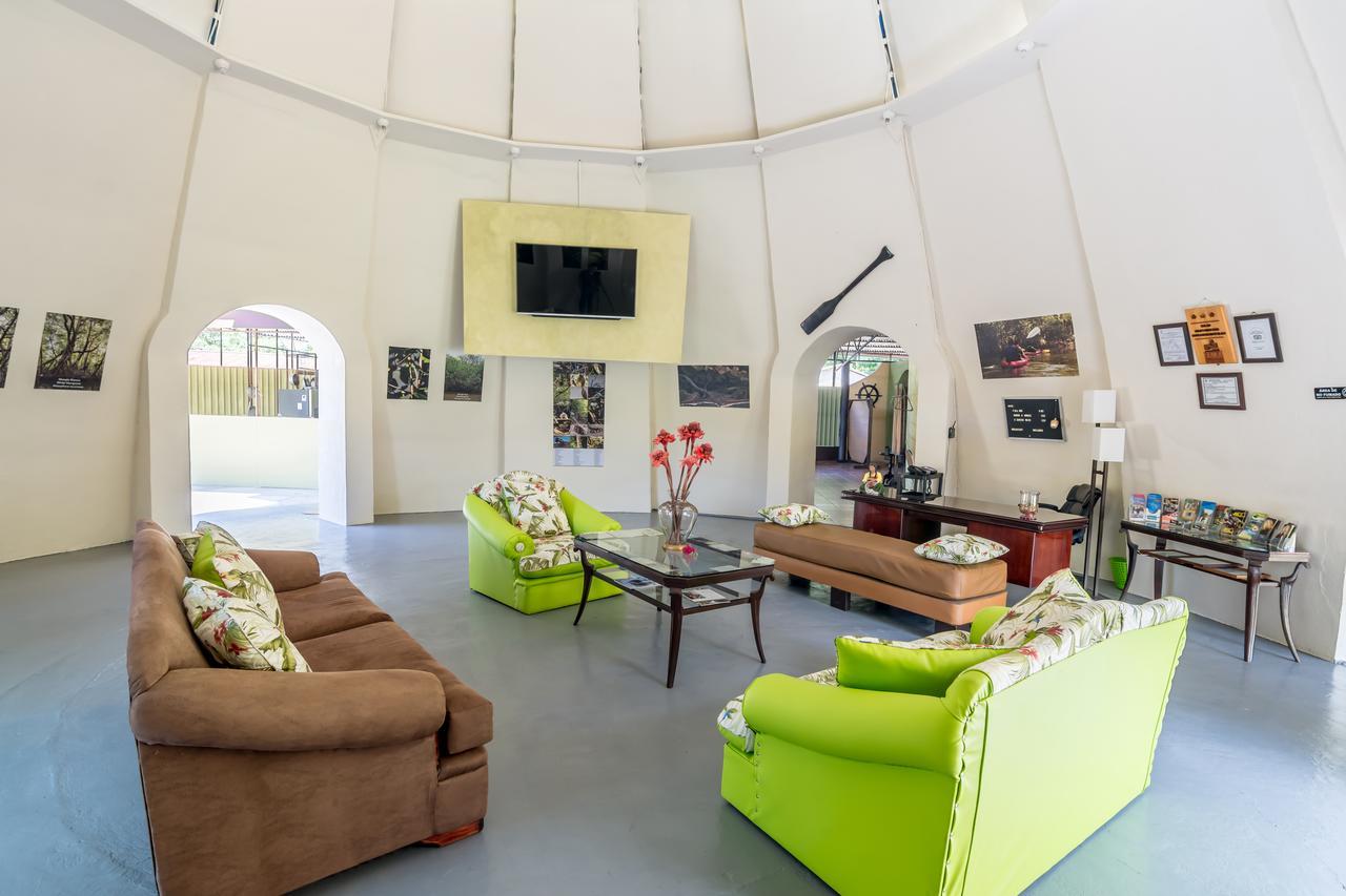 Kayak Lodge Damas Εξωτερικό φωτογραφία
